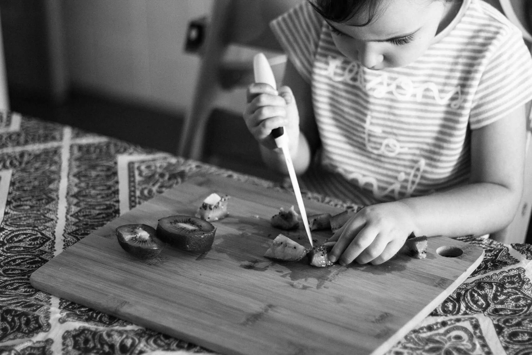 Cómo fomentar la autonomía de los niños en la cocina