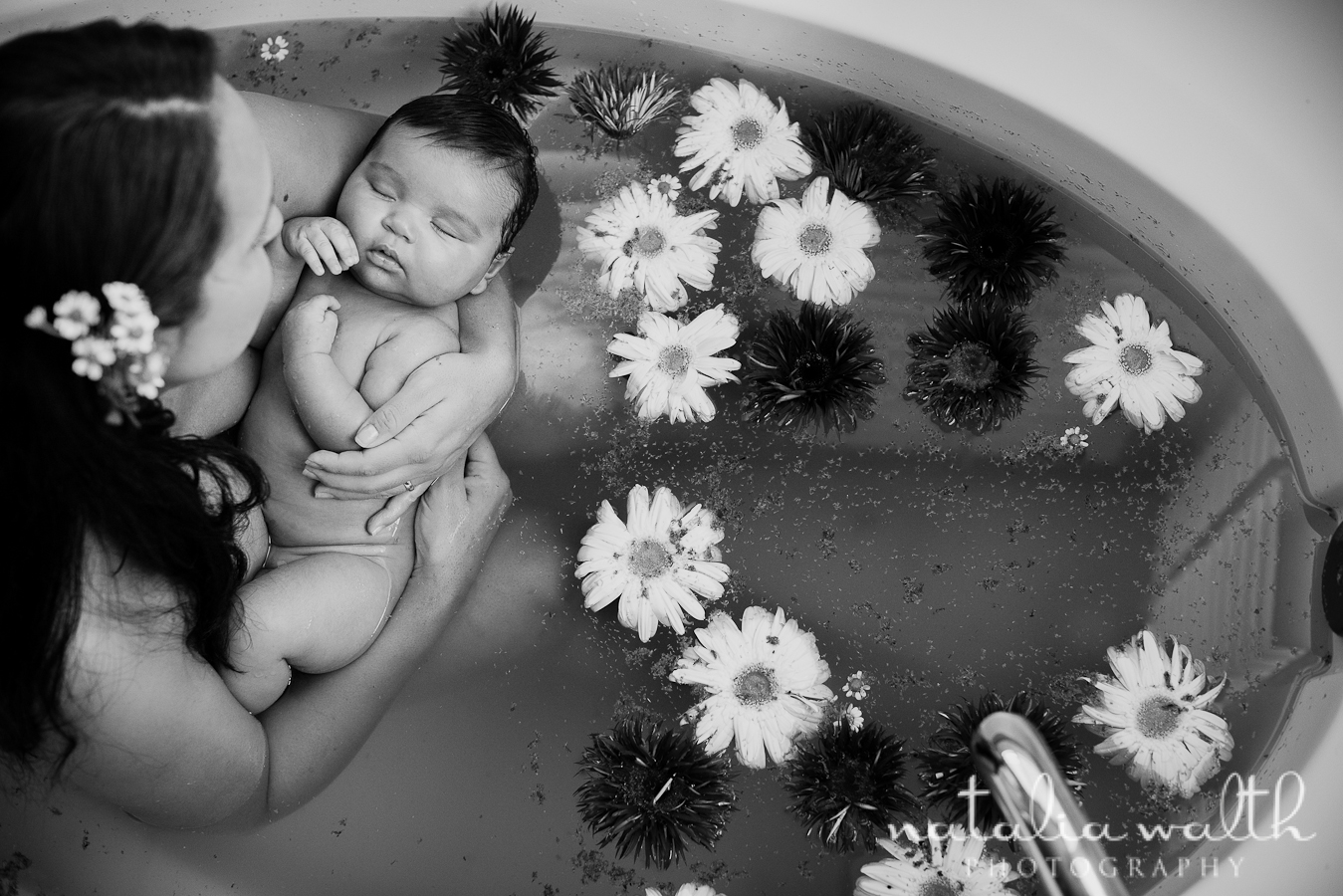 baby newborn herbal bath - Baby Bath Spa. Un baño relajante para bebés