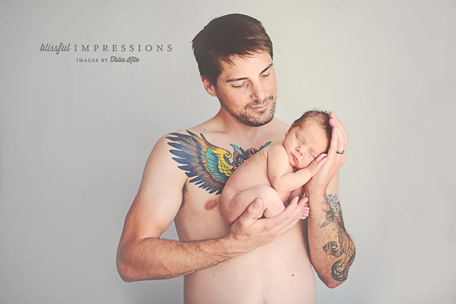 Talia Kite photography dad newborn