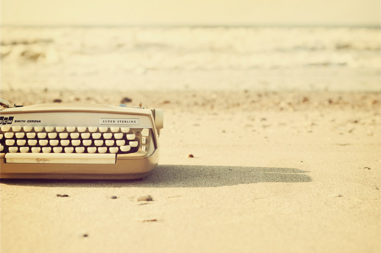 typewriter beach - Máquina de escribir